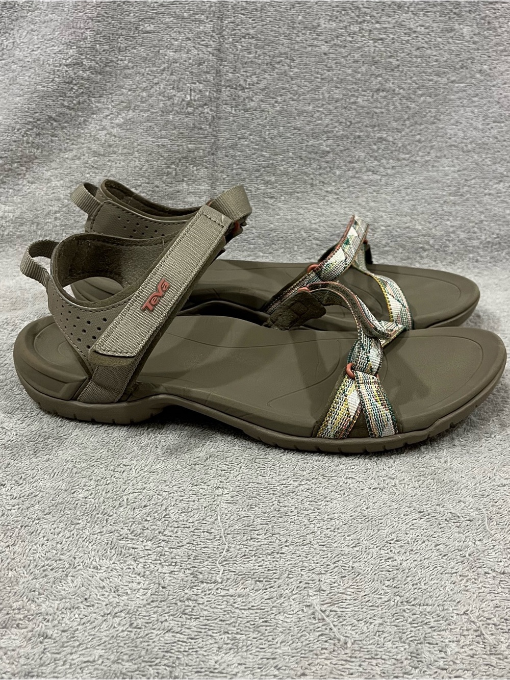 Teva Womens Size 10 Verra Sandals Sporty Strappy Multicolor Hiking Slides